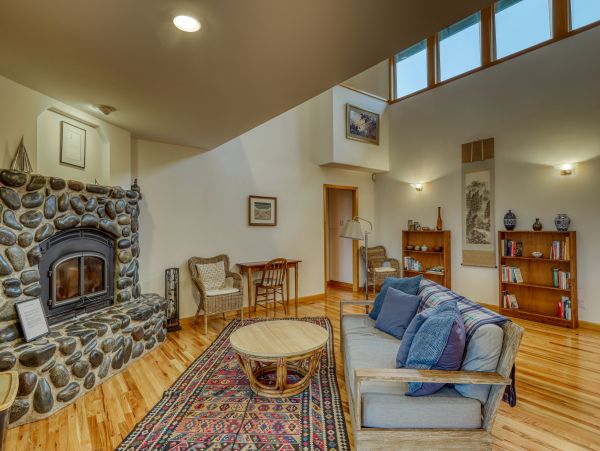 Mendocino Home 982974