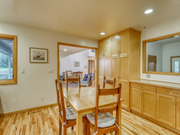 Mendocino Home 982974