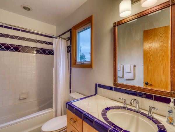 Mendocino Home 982974
