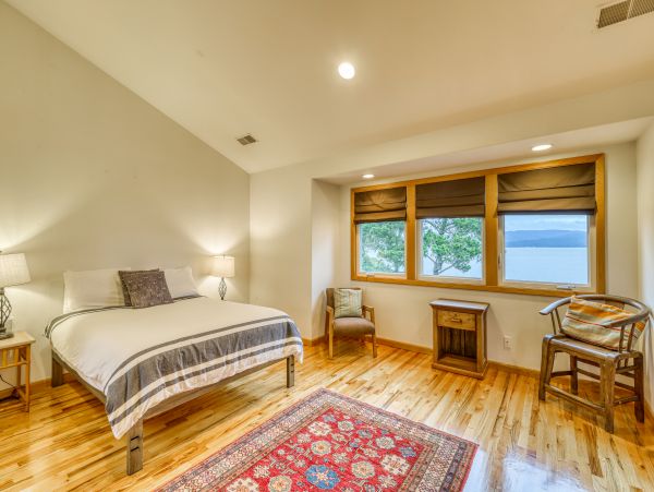 Mendocino Home 982974