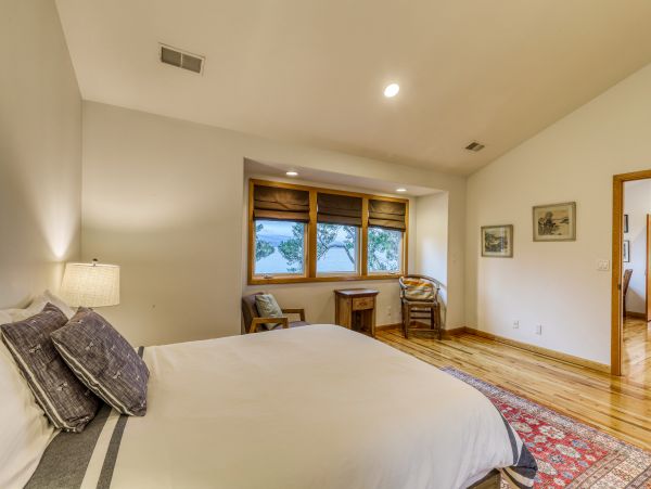 Mendocino Home 982974