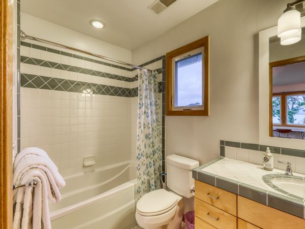 Mendocino Home 982974