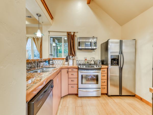Mendocino Home 982977