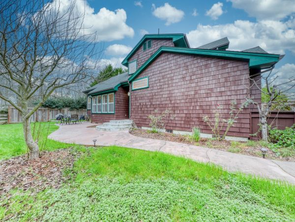 Mendocino Home 982977