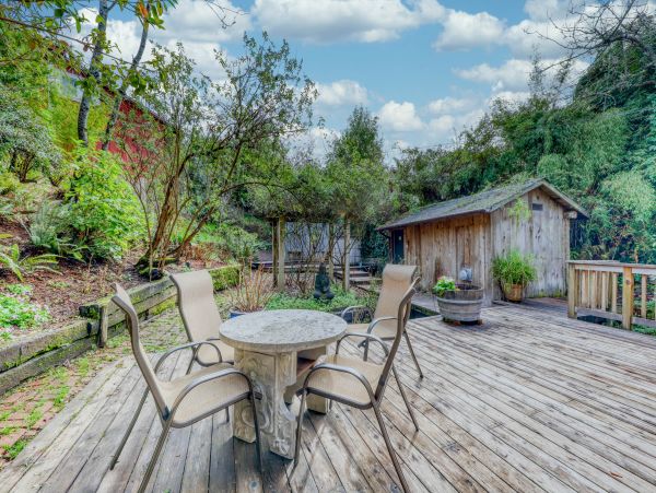 Mendocino Home 982978