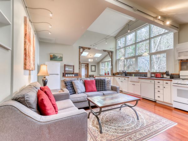 Mendocino Home 982978