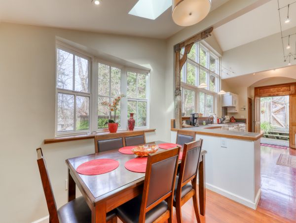 Mendocino Home 982978