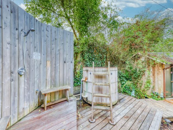 Mendocino Home 982978