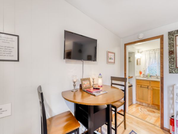 Mendocino Home 982979
