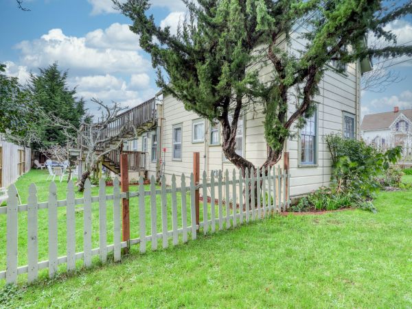 Mendocino Home 982982