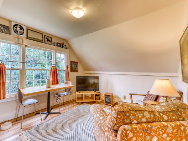 Mendocino Home 982982