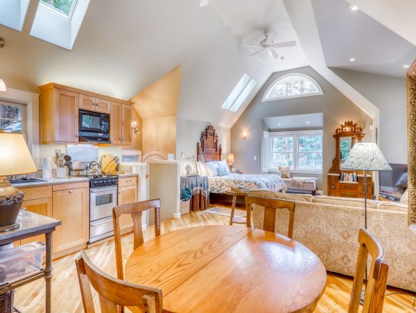 Mendocino Home 982986