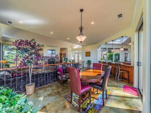 Mendocino Home 982987