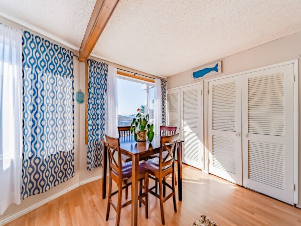 Mendocino Home 982988