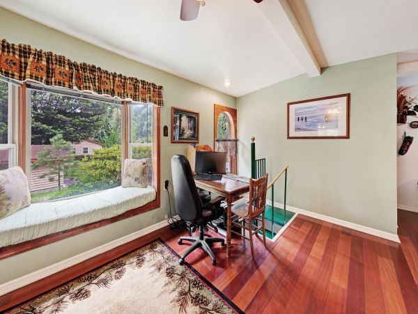 Mendocino Home 982989