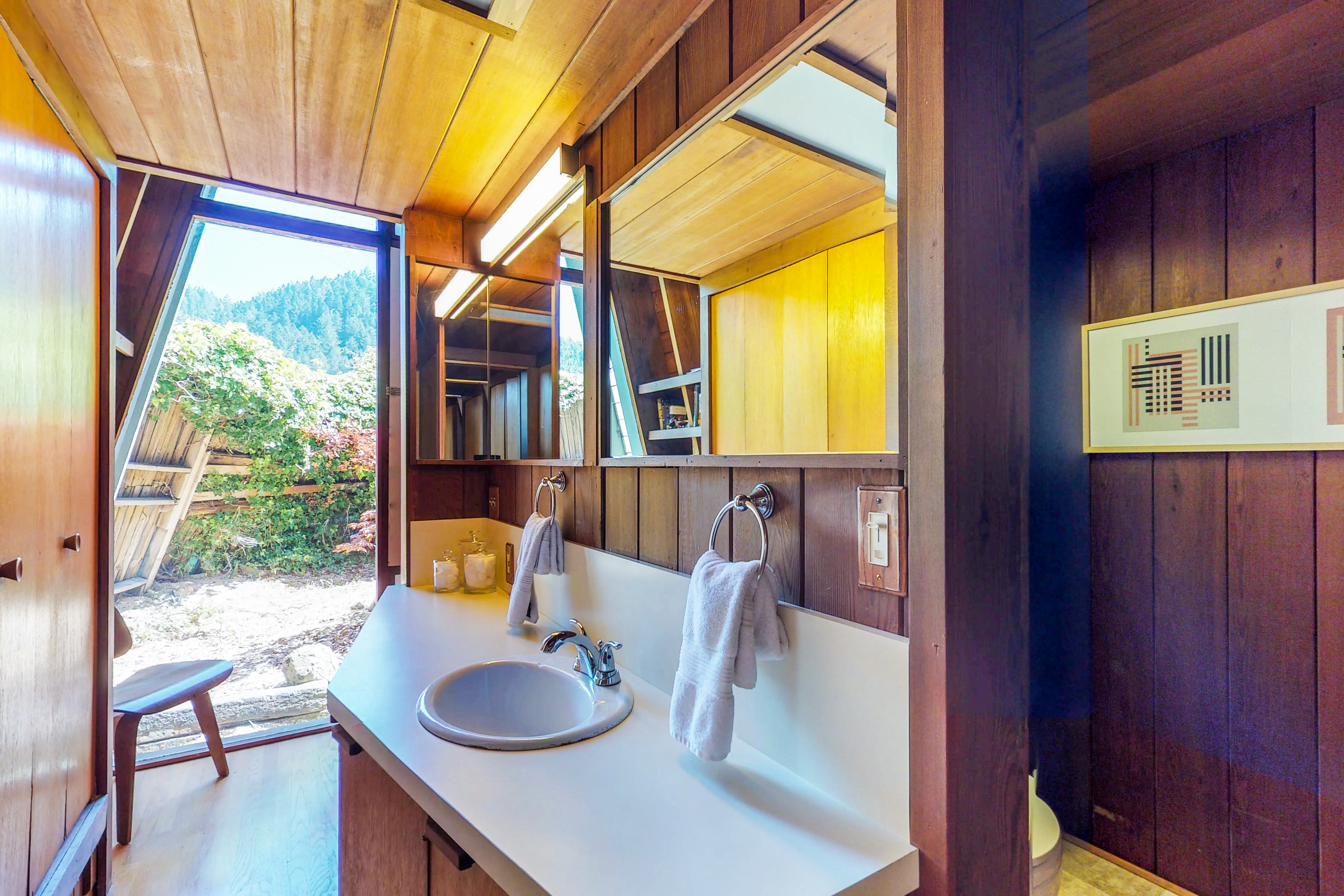 Mendocino Home 982992