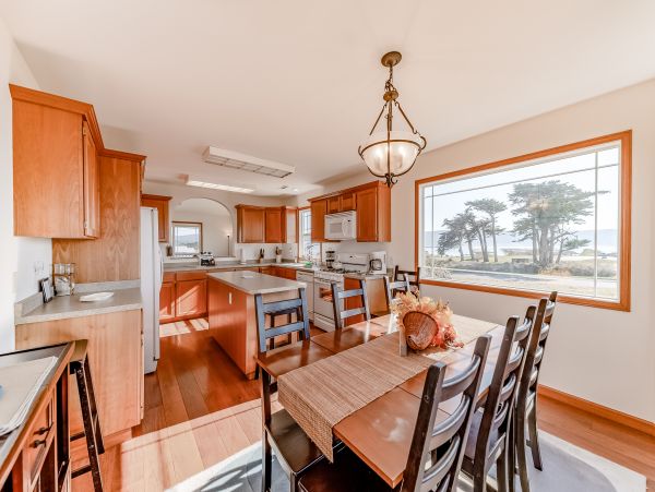 Mendocino Home 982993