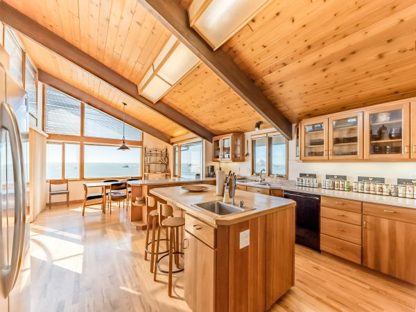 Mendocino Home 982994