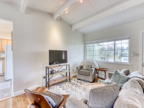 Mendocino Home 982995