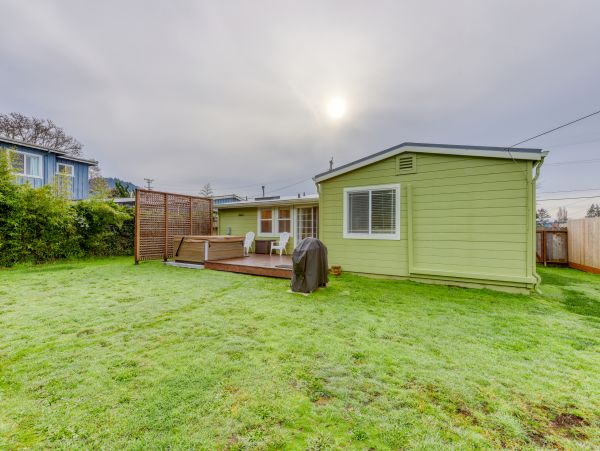 Mendocino Home 982995