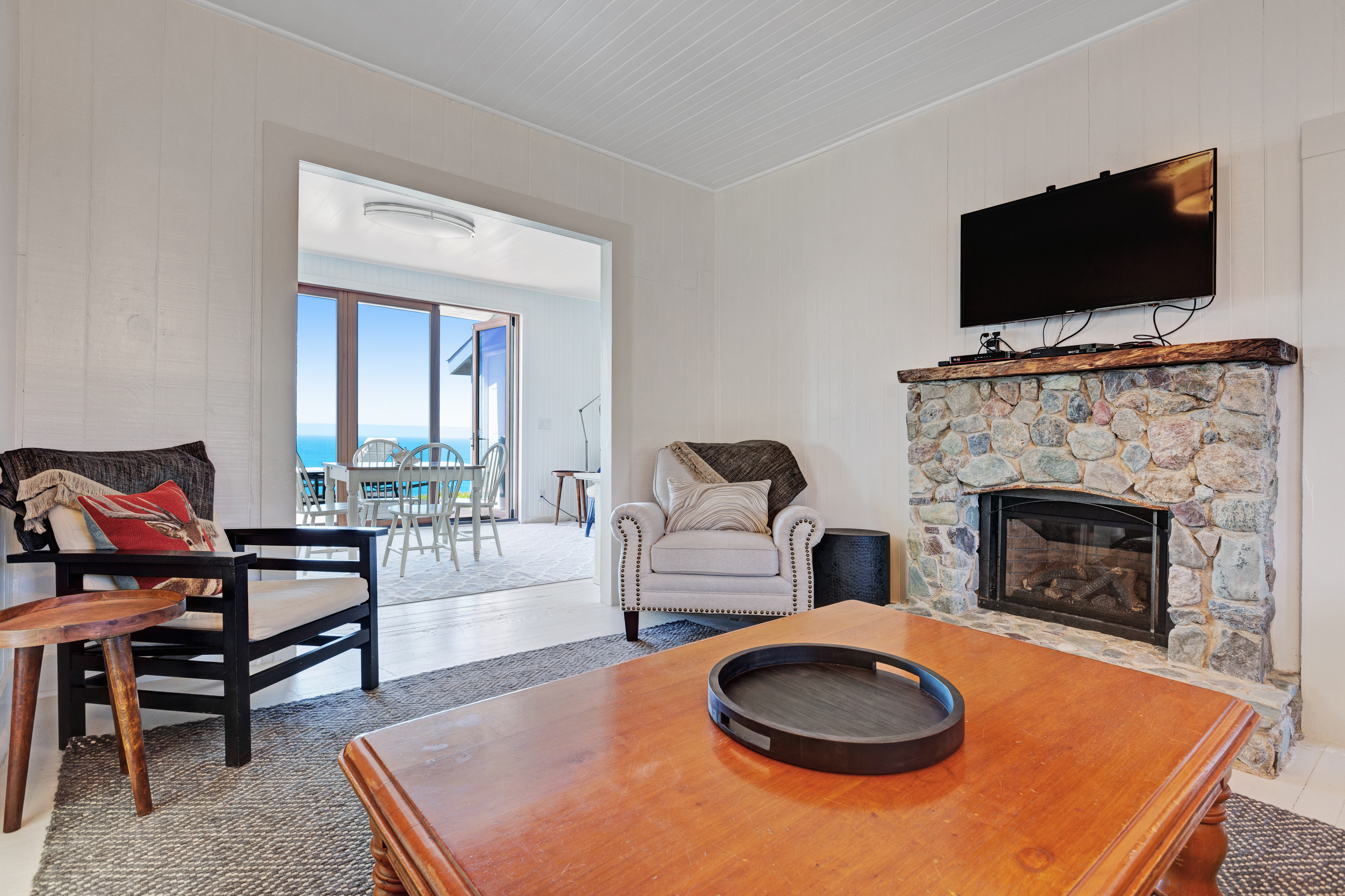 Mendocino Home 982996