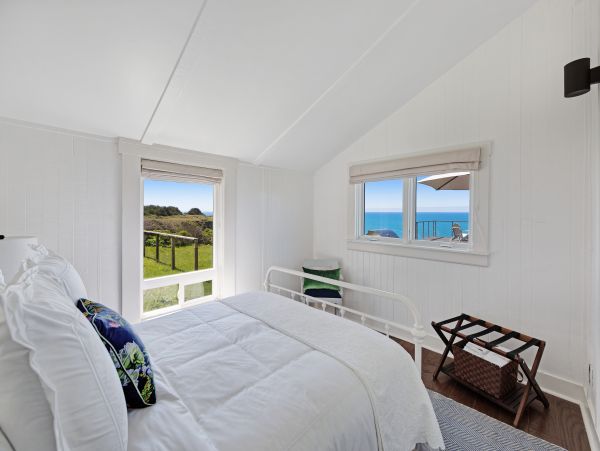 Mendocino Home 982996