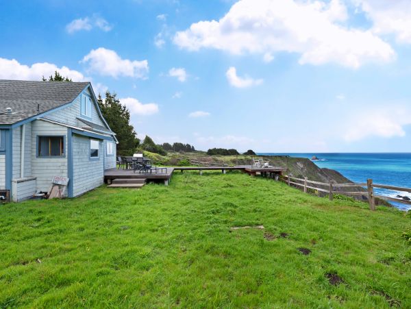 Mendocino Home 982996