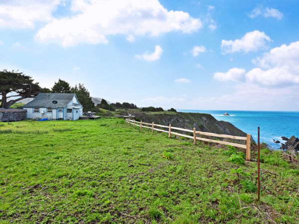 Mendocino Home 982996
