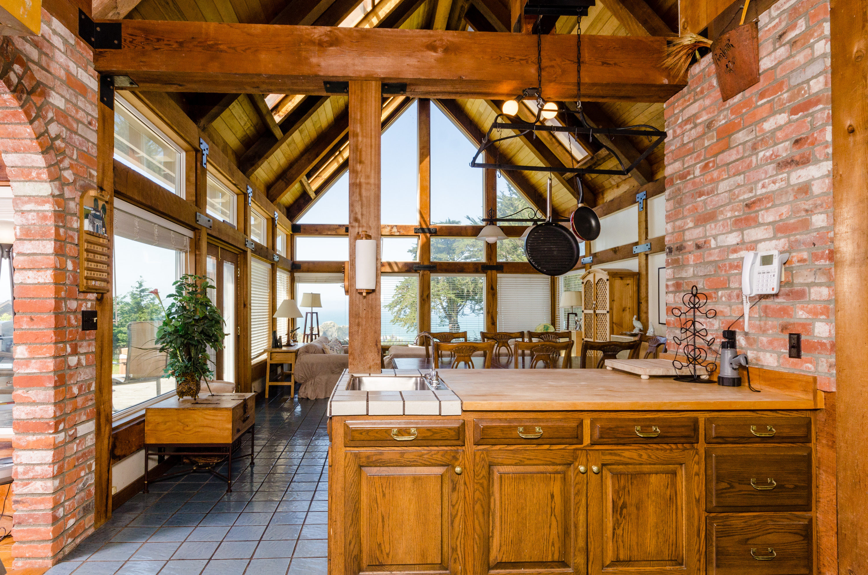 Mendocino Home 982997
