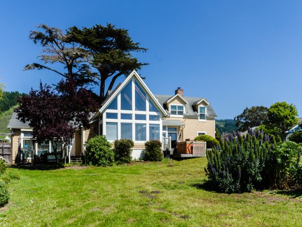Mendocino Home 982997