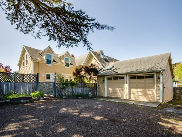 Mendocino Home 982997