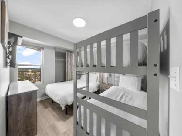 Gulf View Condo with Resort Amenities in the Heart of Destin