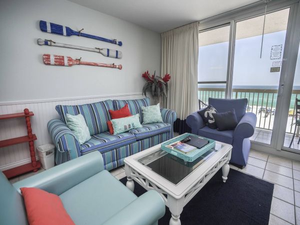 BEACHFRONT DESTIN CONDO SLEEPS 6