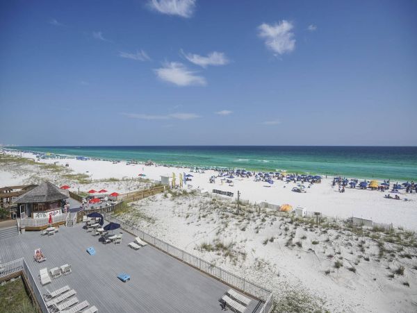BEACHFRONT DESTIN CONDO SLEEPS 6
