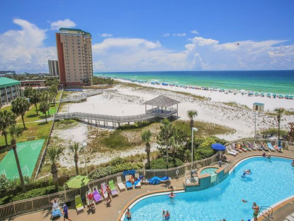 BEACHFRONT DESTIN CONDO SLEEPS 6