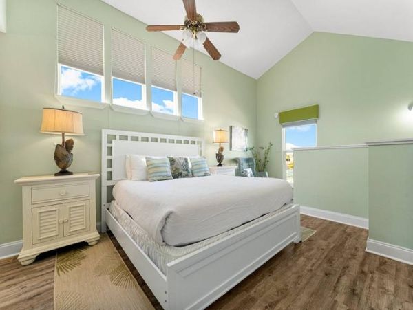 Spacious Destin Condo with Private Beach Access & Family-Friendly Amenities