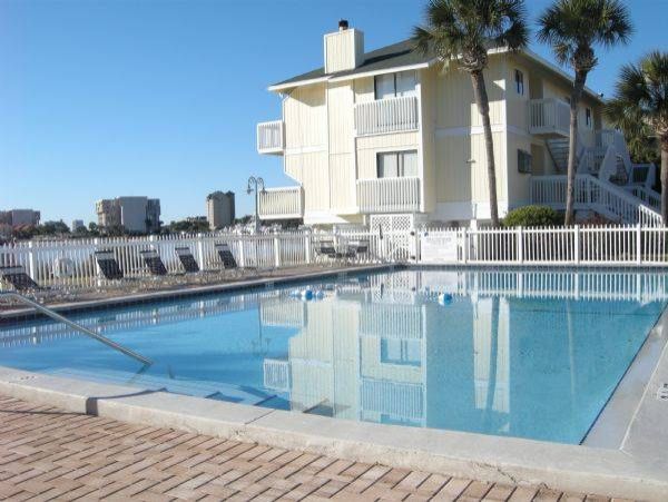 Spacious Destin Condo with Private Beach Access & Family-Friendly Amenities