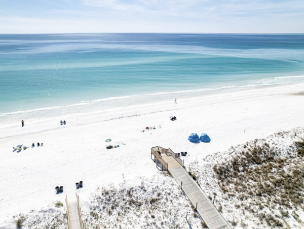 Spacious Destin Condo with Private Beach Access & Family-Friendly Amenities