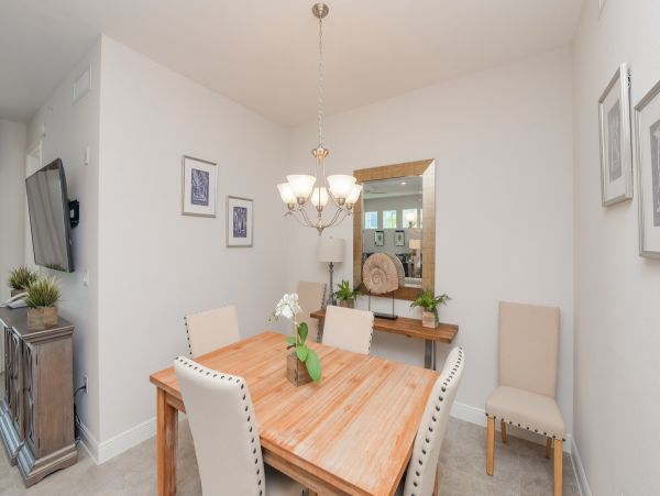 Luxury 3 Bedroom Vacation Condo in Bradenton with Bay Views
