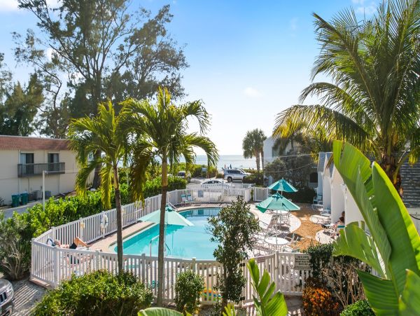 Beachfront Holmes Beach Vacation Rental with Gulf Views