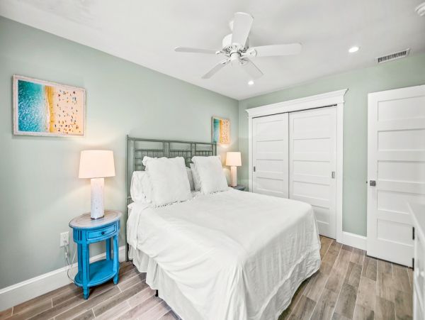 Beachfront Holmes Beach Vacation Rental with Gulf Views