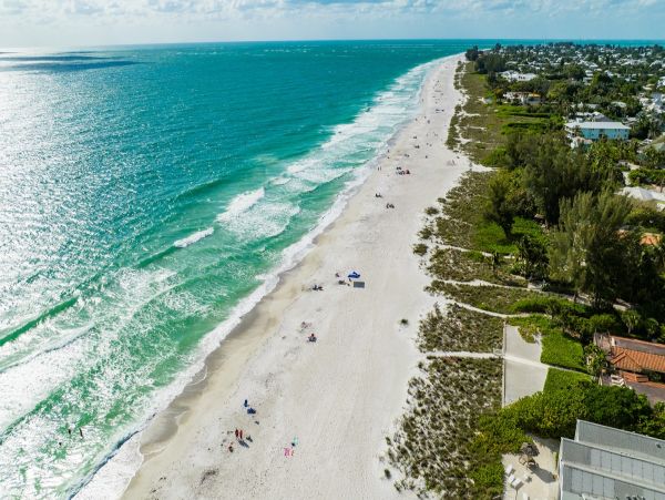 Beachfront Holmes Beach Vacation Rental with Gulf Views