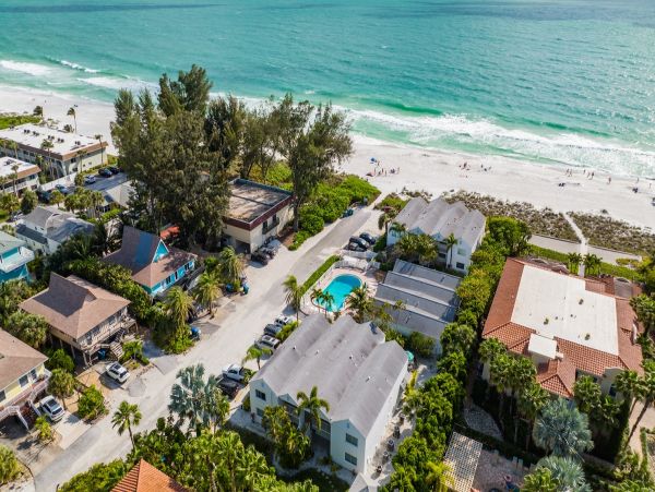 Beachfront Holmes Beach Vacation Rental with Gulf Views