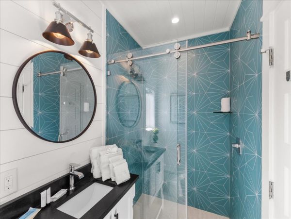 Holmes Beach Luxury Vacation Rental Home - Anna Maria Island Beachfront Rental