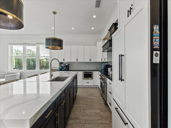 Holmes Beach Luxury Vacation Rental Home - Anna Maria Island Beachfront Rental