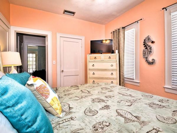 Beautiful Clearwater Vacation Home Steps From Beach