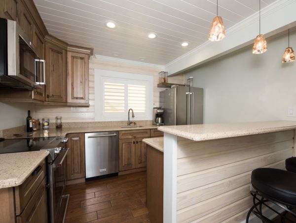 Two Bedroom Vacation Cottage in Madeira Beach Sleeps Four