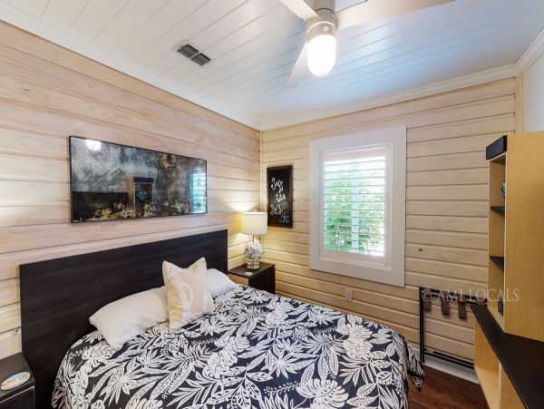 Anna Maria Island Holmes Beach Home 983066