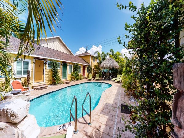 Anna Maria Island Holmes Beach Home 983068