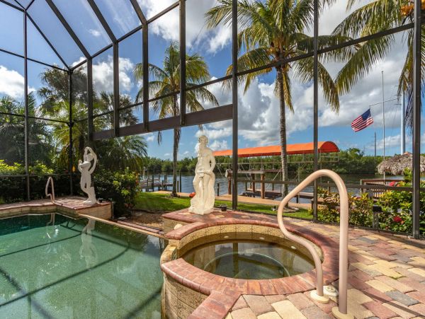 Cape Coral Home 983093